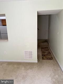 4th image of 136 N Altamont Ave