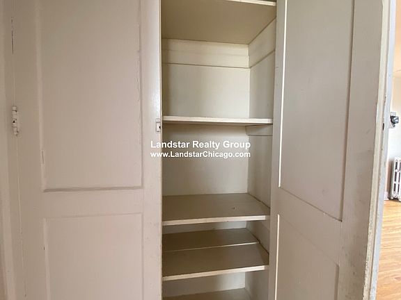 2nd image of 2350 W Touhy Ave #3L