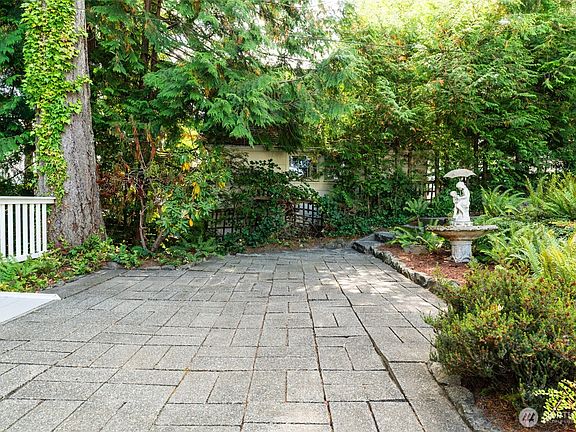 5th image of 2008 Madrona Point Drive