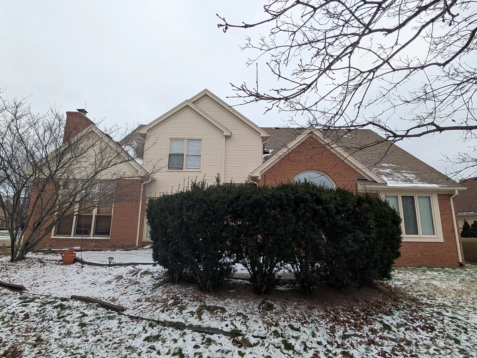 4 bed, 5004 sqft, $5,500 — Photo 4