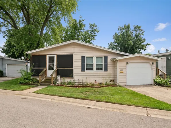 187 Tollview Rd, Elgin, IL 60123