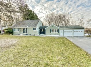 29 Straub Rd, Rochester, NY 14626