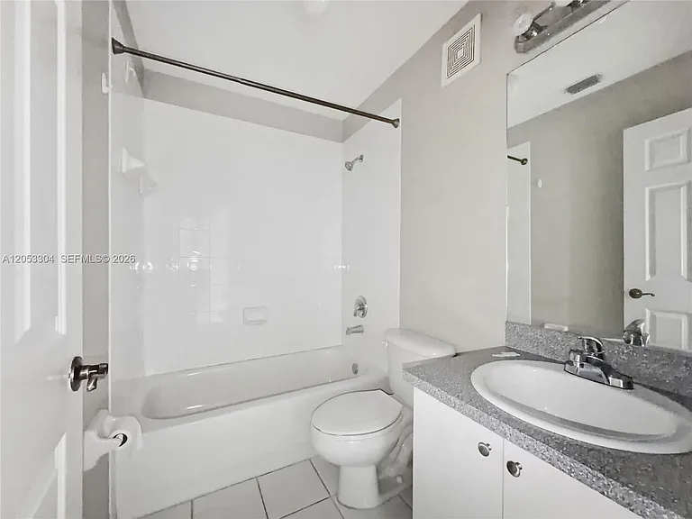 2214 SE 25th Ave #2214 — Photo 15