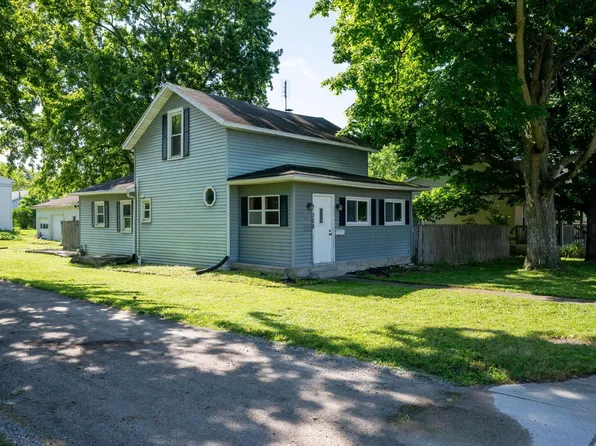 308 N Walnut St, Columbia City, IN 46725