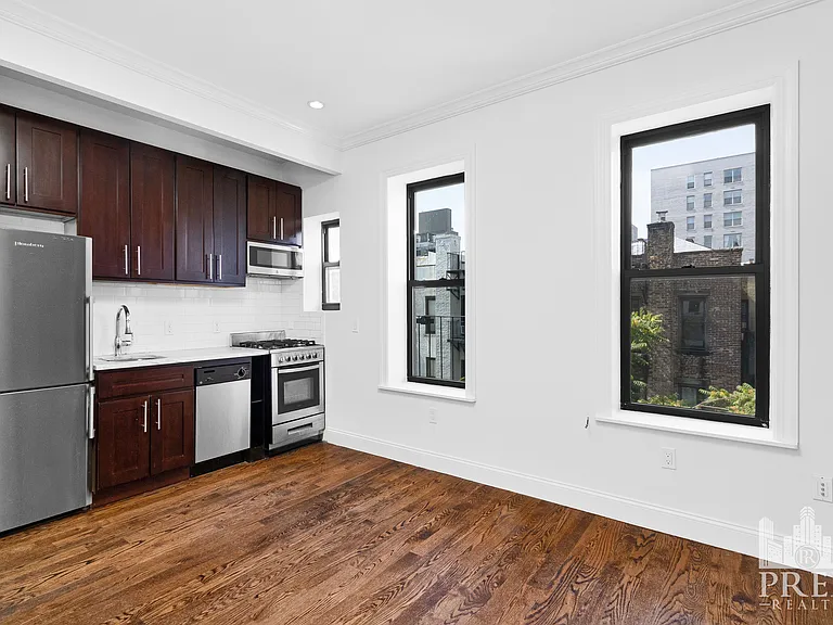506 E 84th St #5R — Photo 2