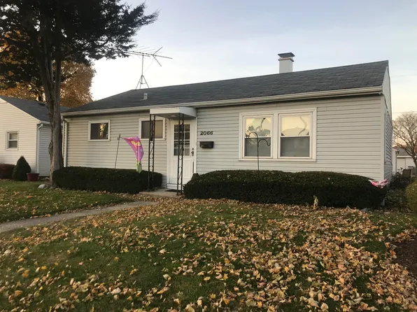 2066 W Howard Ave #2066, Milwaukee, WI 53221