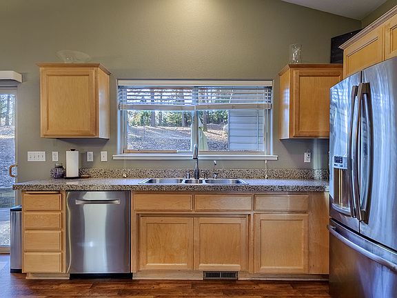 3rd image of 15761 Quail Ridge Ct