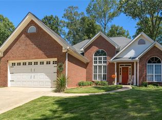 915 Charleston Ct, Gainesville, GA 30501