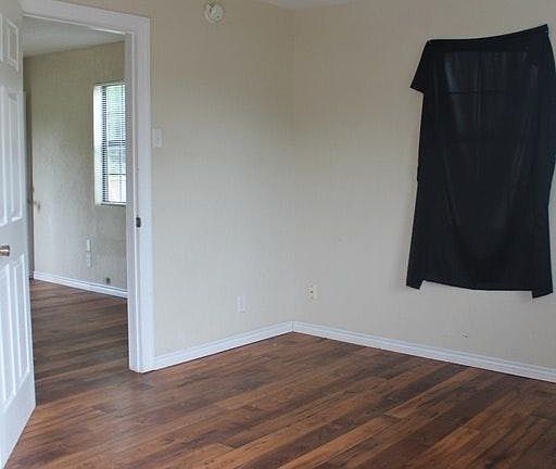 3rd image of 202 W Church Ave