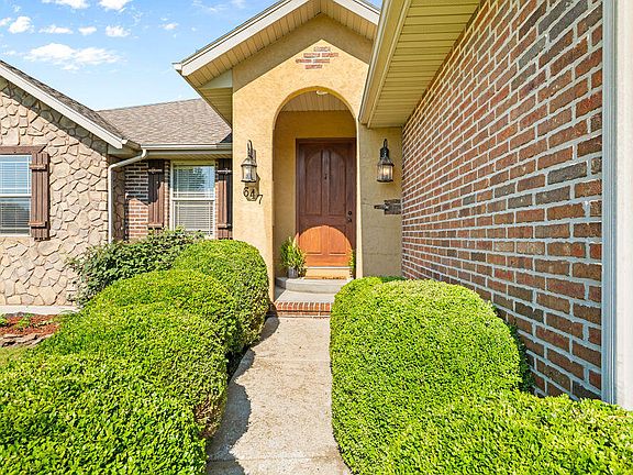 4th image of 647 N Althea Avenue