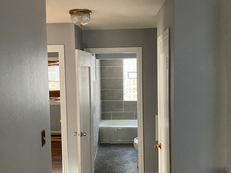 4631 W Midland Dr — Photo 7