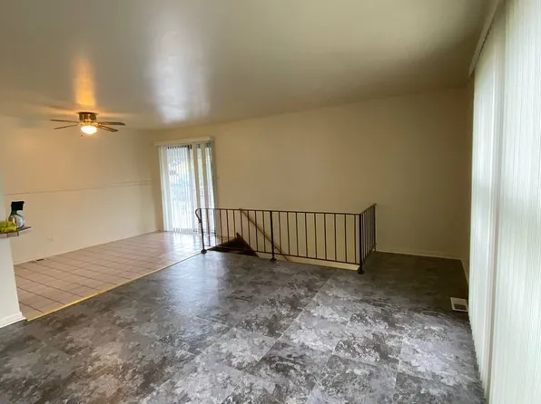 20169 Ash Ln, Lynwood, IL 60411