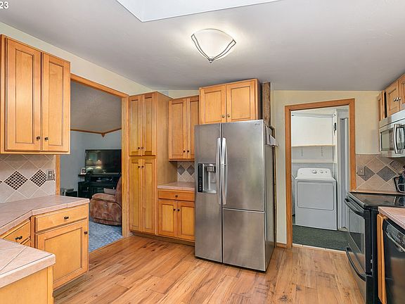 4th image of 24205 NE 187th Ct