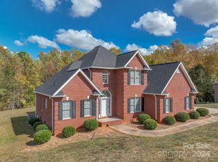 2618 Pebble Creek Dr, Shelby, NC 28152