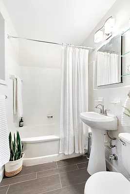 Sold by Compass | media 18