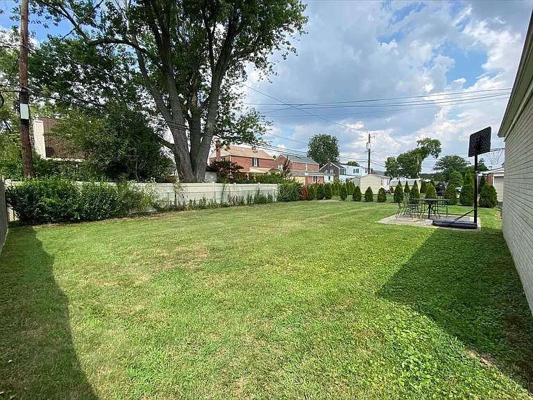 View of back yard