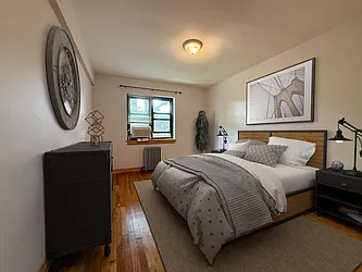 290 Bay 17th Street