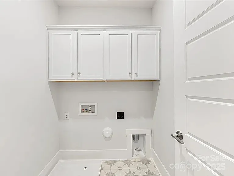 1405 Kenilworth Ave — Photo 31