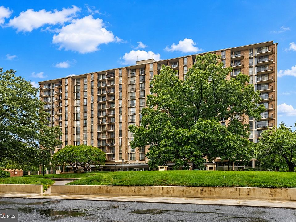1st image of 4600 S Four Mile Run Dr APT 1205
