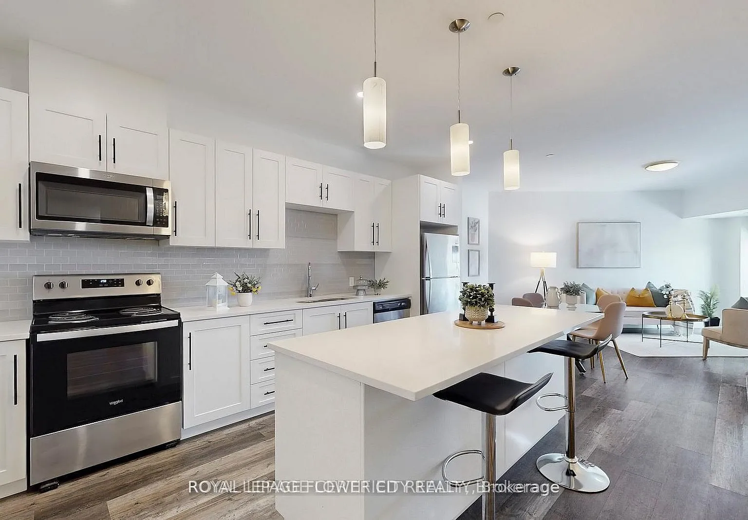 2 bed, $2,900 — Photo 1