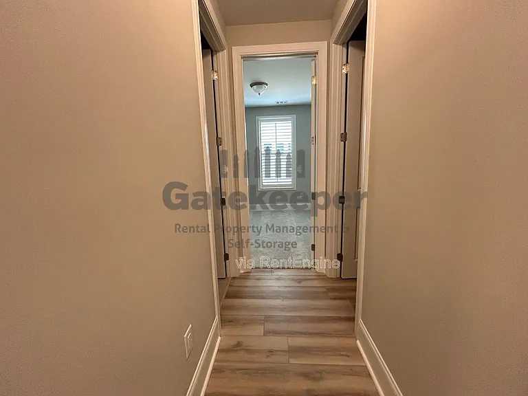 411 Silverbell Ct — Photo 7