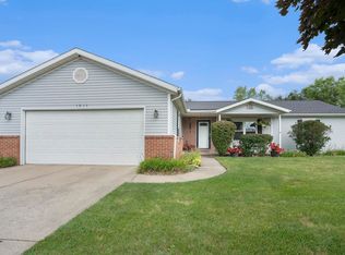 1017 Twin Flower Dr, Goshen, IN 46526