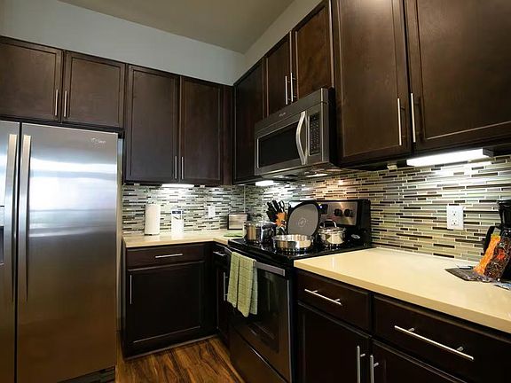 3rd image of 770 N Eldridge Parkway Houston Tx Iss #Id1050040p