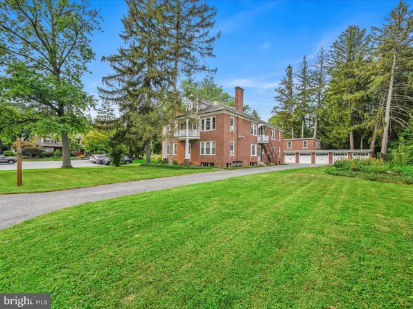 15 E Roseville Rd, Lancaster, PA 17601