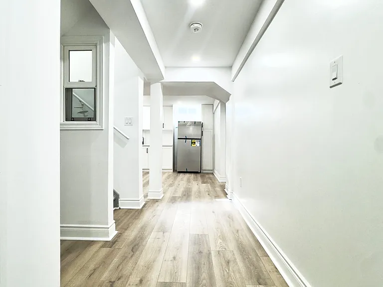 4 Campview St — Photo 10