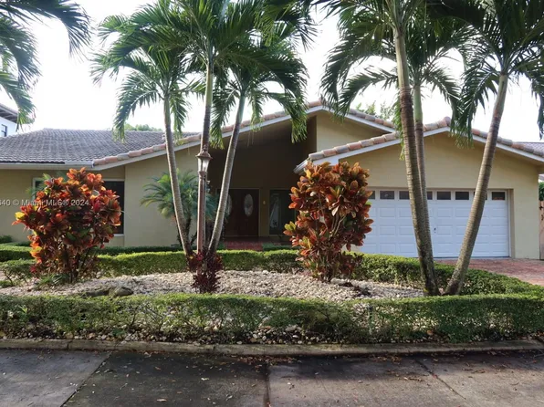 7920 NW 168th Ter, Miami Lakes, FL 33016