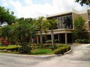 16500 Golf Club Rd APT 106, Weston, FL 33326