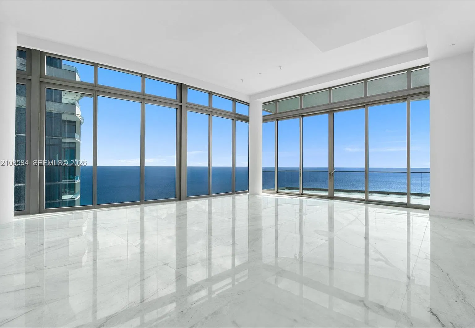 Estates Of Acqualina — Photo 3