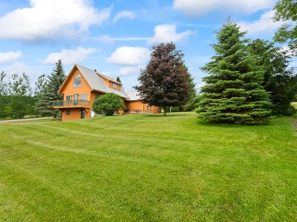 11 Overlook Road, Rangeley, ME 04970