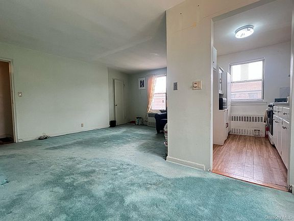 4th image of 19617 73rd Avenue 2nd FL