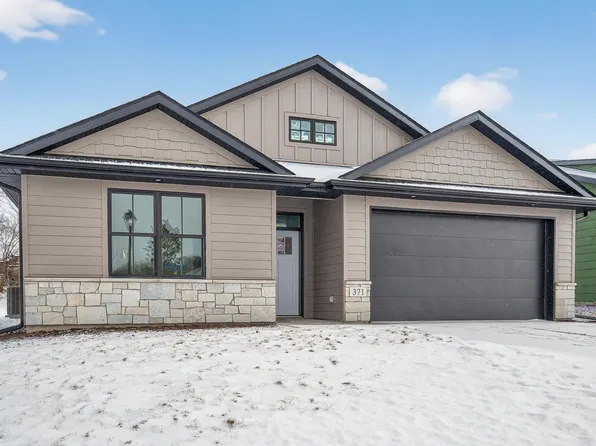 371 Liberty Dr, Hanover, MN 55341