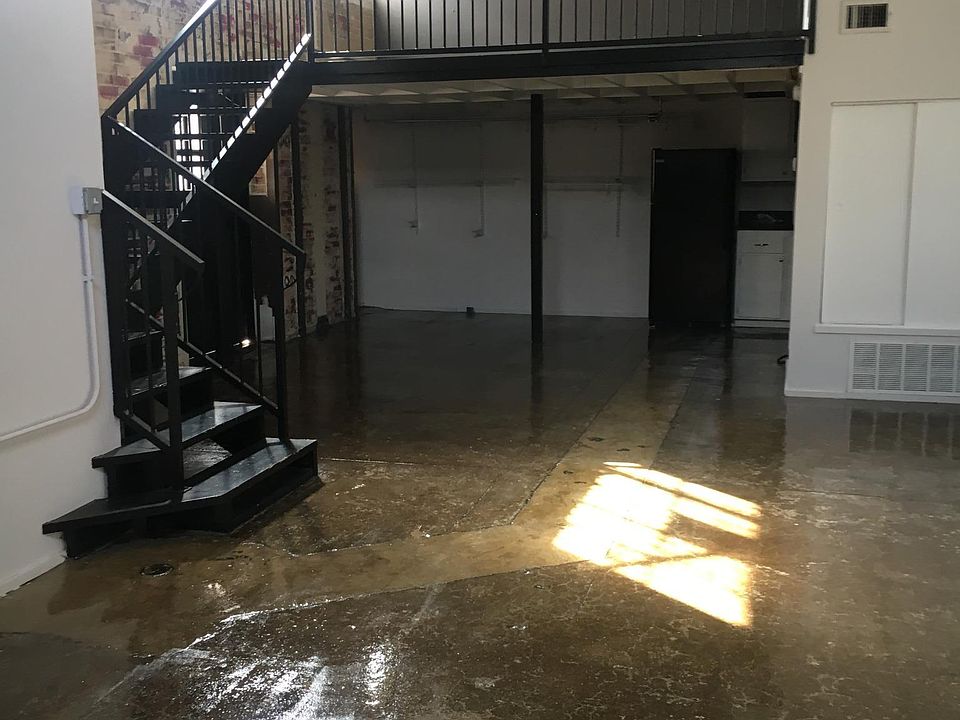 1st image of 2501 S Harwood St