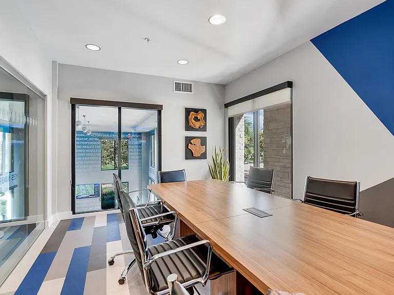 Ariva, San Diego, CA, Business Center