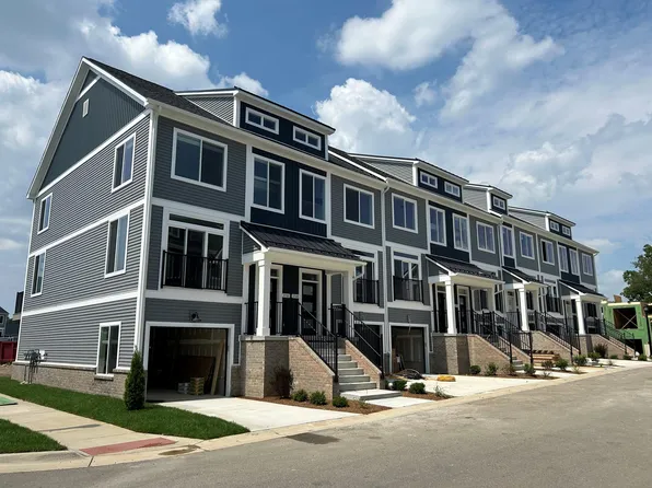 2772 Bristol Ridge Dr #35, Ann Arbor, MI 48105