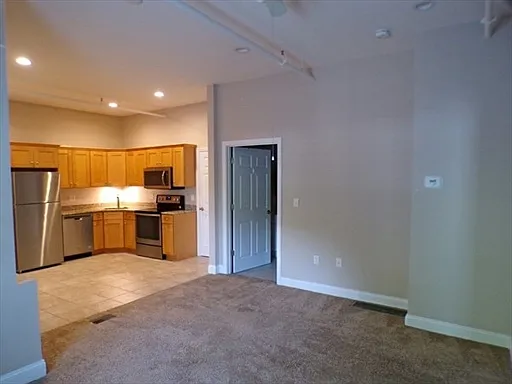 1072 Washington St #3 — Photo 2