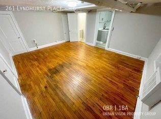 261 Lyndhurst Pl APT 6, Lexington, KY 40508