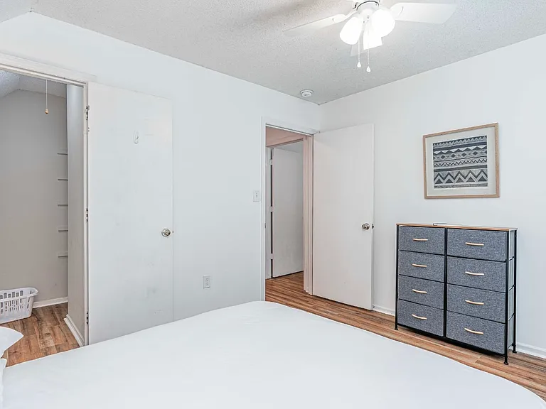 1135 Hulon Ln — Photo 19
