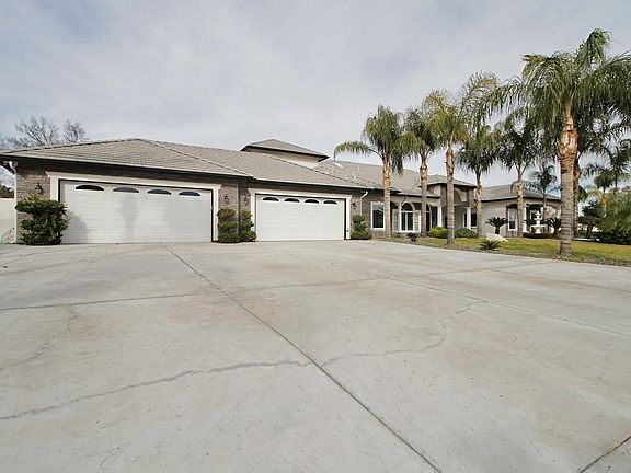 4th image of 16946 Anelura Ct