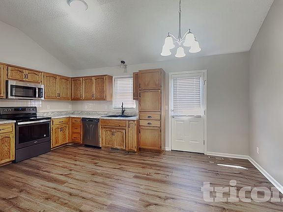 3rd image of 8835 NE 73rd Ct