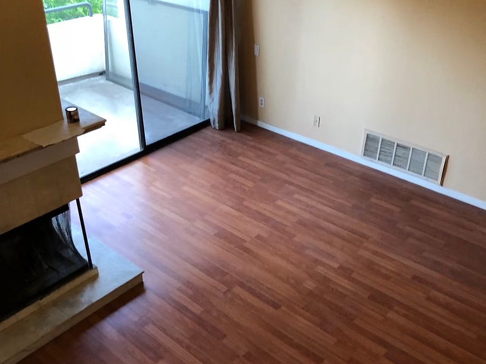 1st image of 13104 Glen Ct Unit 6
