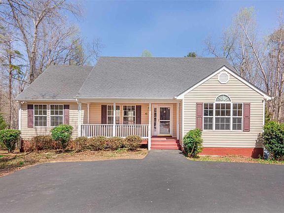 4th image of 40 Englewood Dr