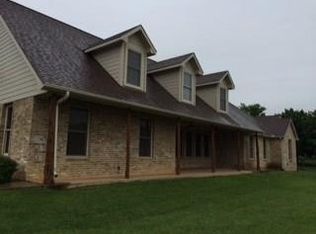 708 Forrest Ln, Joshua, TX 76058