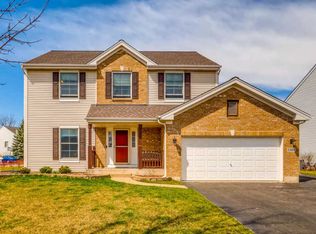 3301 Montgomery Dr, Lake In The Hills, IL 60156