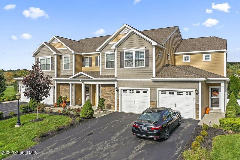 4th image of 6 Stacey Court