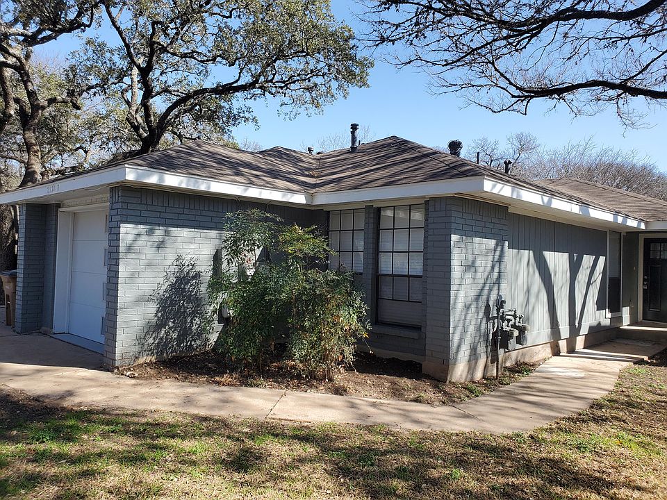 Front of Entrance to Duplex