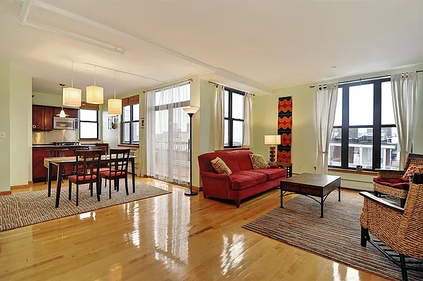 Sold by Corcoran | media 24